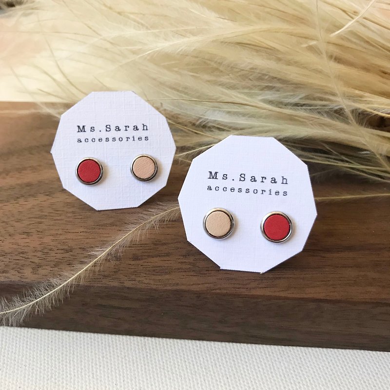 Leather earrings_round frame No.3 work #6_original leather and coral red (can be modified) - ต่างหู - หนังแท้ สีแดง