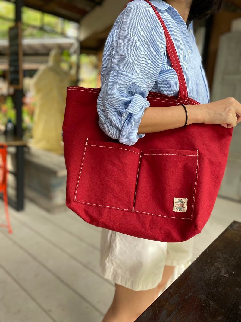 Red Canvas Weekend Tote / Shopping bag / 泰國包包 /泰國設計