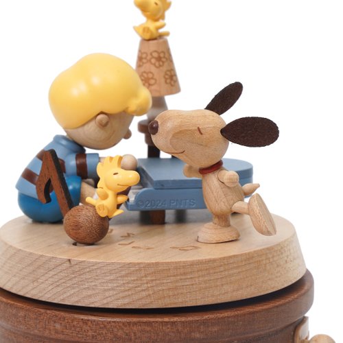 Wooderful life スヌーピー　WOODEN MUSIC BOX Peanuts Snoopy & Schroeder Wooden Music Box | SNPY ONLY