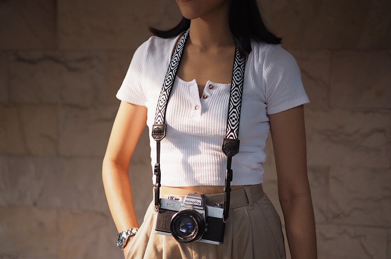 Black & White Navajo style  / SMALL SIZE / CAMERA STRAP by YESIDID - 相機背帶 - 人造皮革 黑色