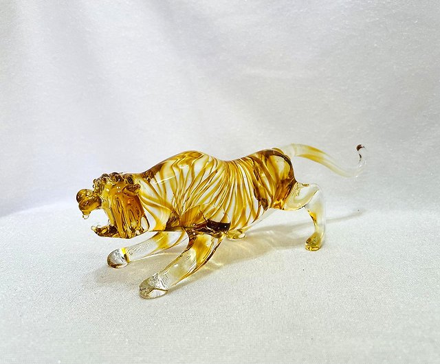 虎の中華工芸品（ガラス、金色の虎） - 工芸品