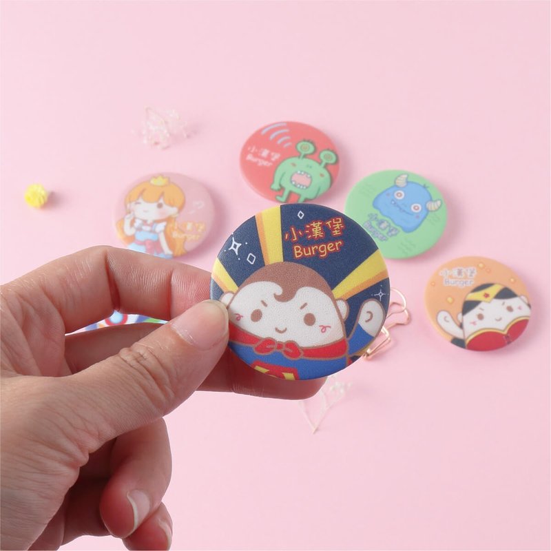 客製化姓名胸章【幼兒園必備】一組2入(請留言你要的款式喔) - 貼紙 - 防水材質 粉紅色