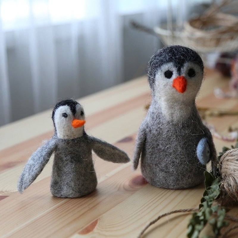 Wool Felt Table Decorations / Penguins from Fishing - Items for Display - Wool Gray