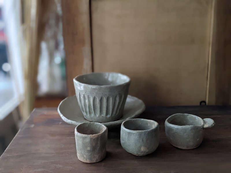 初階手捏陶藝課 杯、盤、碗(三器型擇一) - 陶藝/玻璃 - 陶 