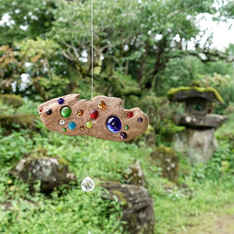 お部屋の中に太陽を　 流木とサンキャッチャー&モビール　窓の装飾 　ガラス玉　クリスタルプリズム　ビーチスタイル　６２ - 壁貼/牆壁裝飾 - 玻璃 咖啡色