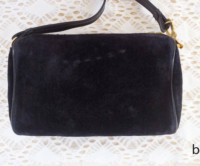 70s Vintage Black Velvet ROBERTA DI CAMERINO Crossbody bag