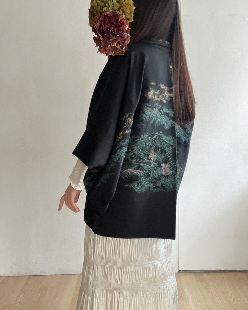 日本製和風山水畫印花黑色薄款古著羽織和服外套 - 女大衣/外套 - 聚酯纖維 黑色