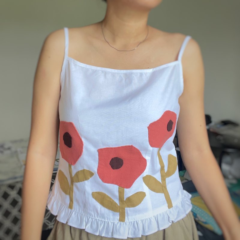 red flower applique cotton camisole - 女上衣/長袖上衣 - 棉．麻 紅色