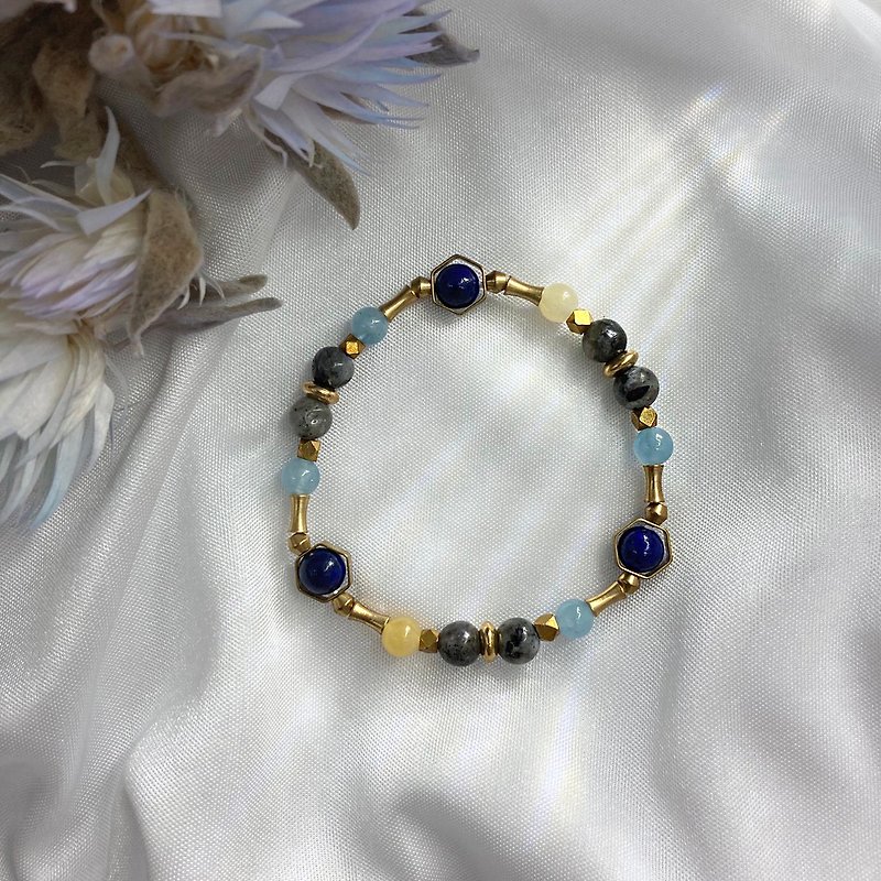 [Yuanyuan] Aquamarine/Old Topaz/Lapis Lazuli/Blue Labradorite Crystal Bracelet - สร้อยข้อมือ - เครื่องประดับพลอย สีน้ำเงิน