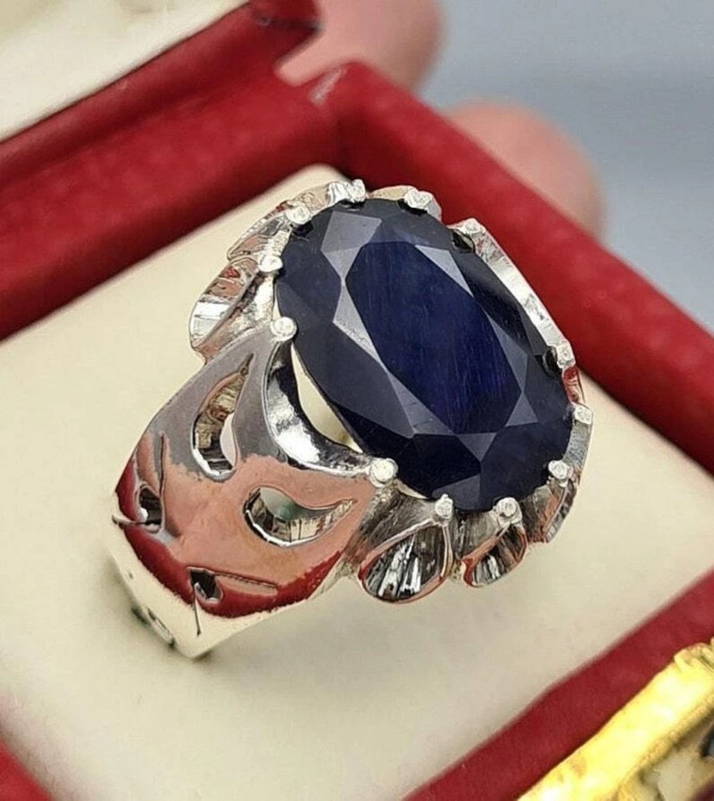 Natural Blue Sapphire Ring Real Big Sapphire Stone rings Christmas gift for him - 戒指 - 寶石 藍色
