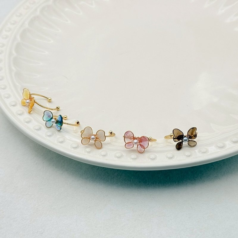 蝶舞-戒指 / 手作水晶花飾品 - 戒指 - 樹脂 