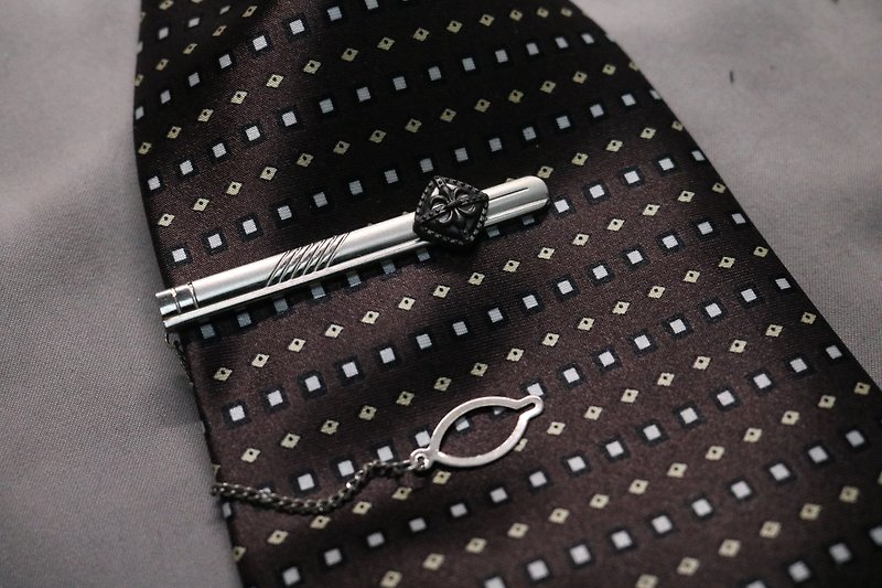 Roman shield tie clip gentleman business tie accessories - Ties & Tie Clips - Other Metals Silver