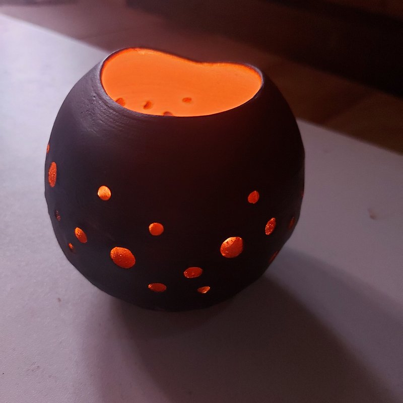 [Black Iron Series] Irregular sphere candlelight diffuser stand - Candles & Candle Holders - Pottery Brown