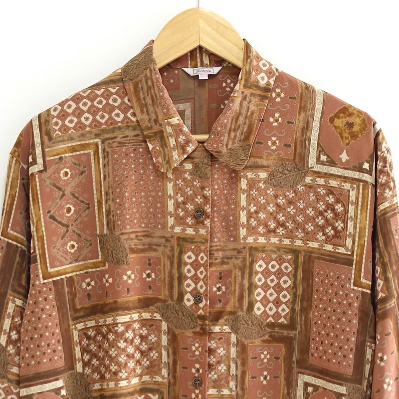 │Slowly│ Sakura - vintage shirt │vintage. Vintage. Art. Japan - เสื้อเชิ้ตผู้หญิง - เส้นใยสังเคราะห์ หลากหลายสี