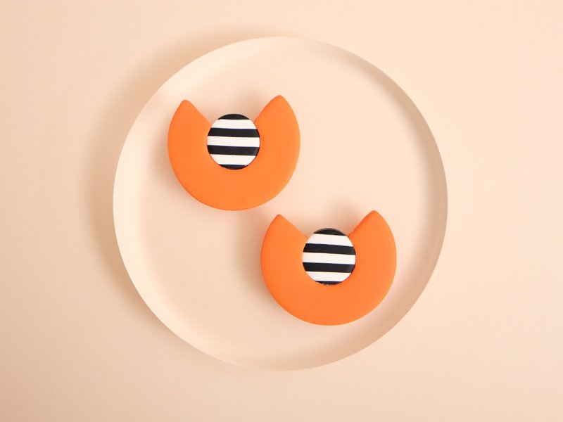 Orange and border Clip-On/piercing/metal allergy compatible / 24 - Earrings & Clip-ons - Clay Yellow