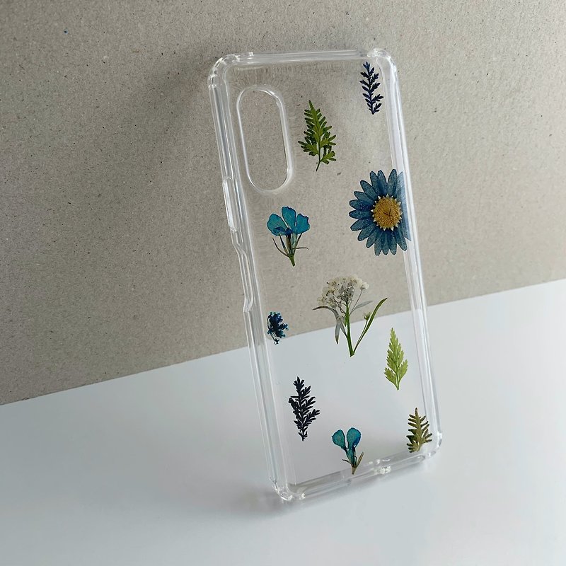 Tiny Blue - pressed flower phone case - เคส/ซองมือถือ - พืช/ดอกไม้ สีน้ำเงิน