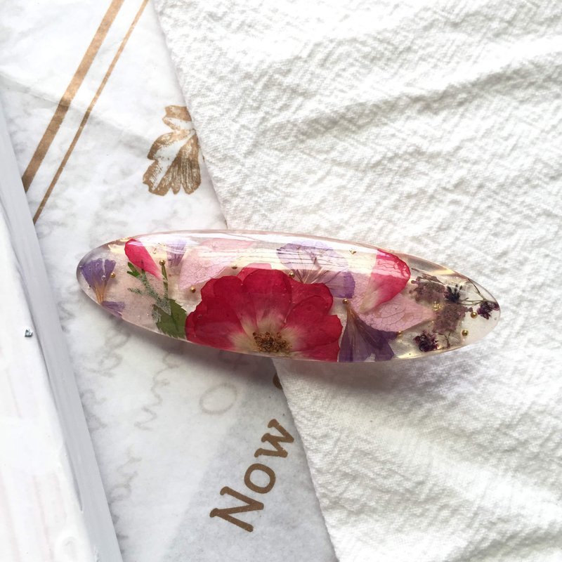 【和風薔薇】永生花髮夾 薔薇乾燥花 橢圓形髮夾 真花髮夾 禮物 - 髮夾/髮圈 - 樹脂 紅色