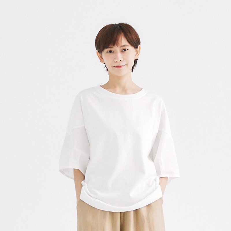 【Simply Yours】Short-sleeved T-shirt with different materials, white F - เสื้อยืดผู้หญิง - ผ้าฝ้าย/ผ้าลินิน ขาว