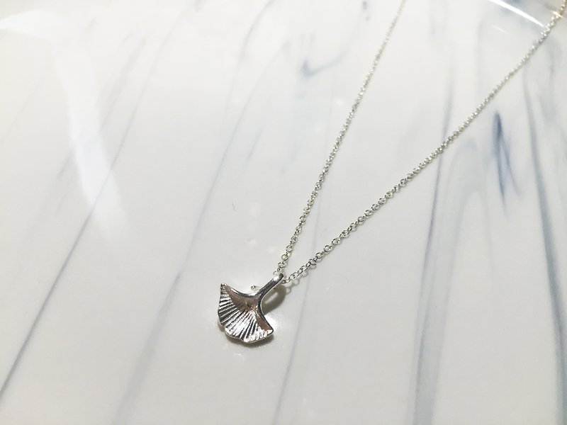 Sterling Silver Ginkgo Leaf Necklace [Ginkgo Biloba] - Autumn Gift 925 Sterling Silver Handmade Special - Necklaces - Other Metals Silver