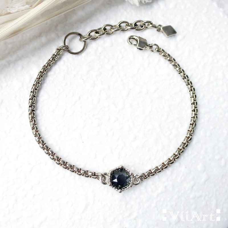 VIIART。 Vintage 18K Gilding Bracelet with Swarovski Crystal - สร้อยข้อมือ - โลหะ สีดำ