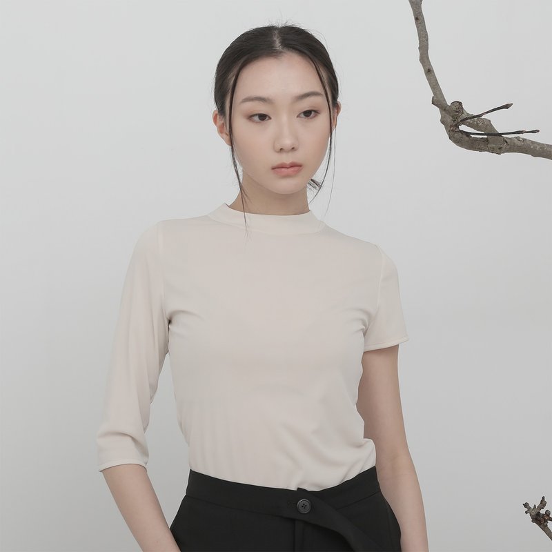 台北時裝週限定款/Danbo_淡泊・不對稱袖上衣_ 23SF002_米 - 洋裝/連身裙 - 聚酯纖維 白色