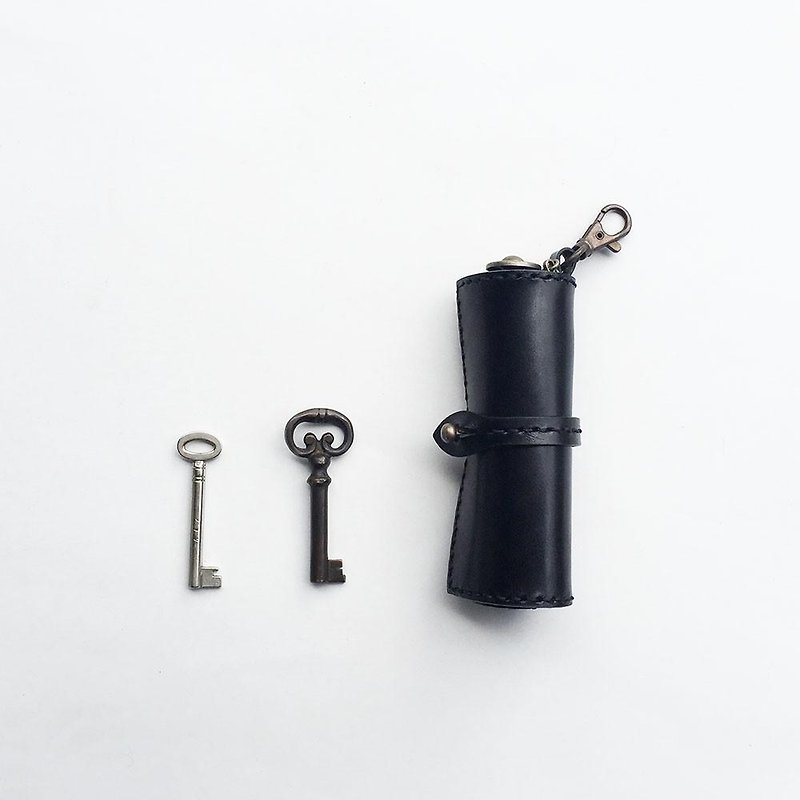 Cowhide Kip Scroll Key Case Black - Keychains - Genuine Leather Black