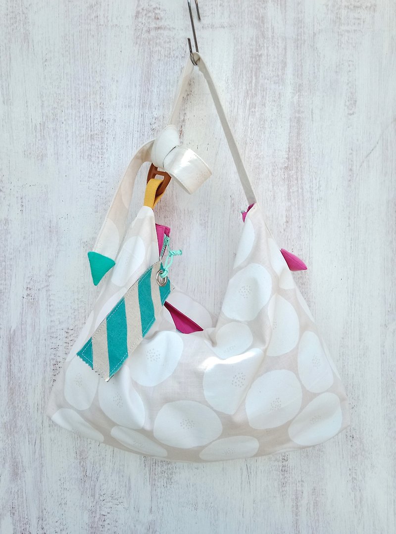 White Japanese linen reversible shoulder bag with adjustable strap - Messenger Bags & Sling Bags - Cotton & Hemp White