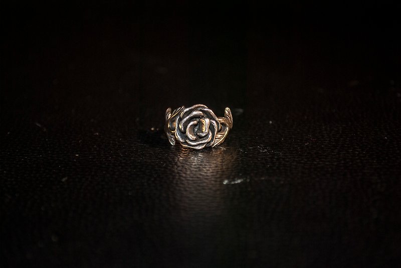 Alarein/Handmade Silver Jewelry/Forest Series/Ring/Rosa - แหวนทั่วไป - โลหะ ขาว