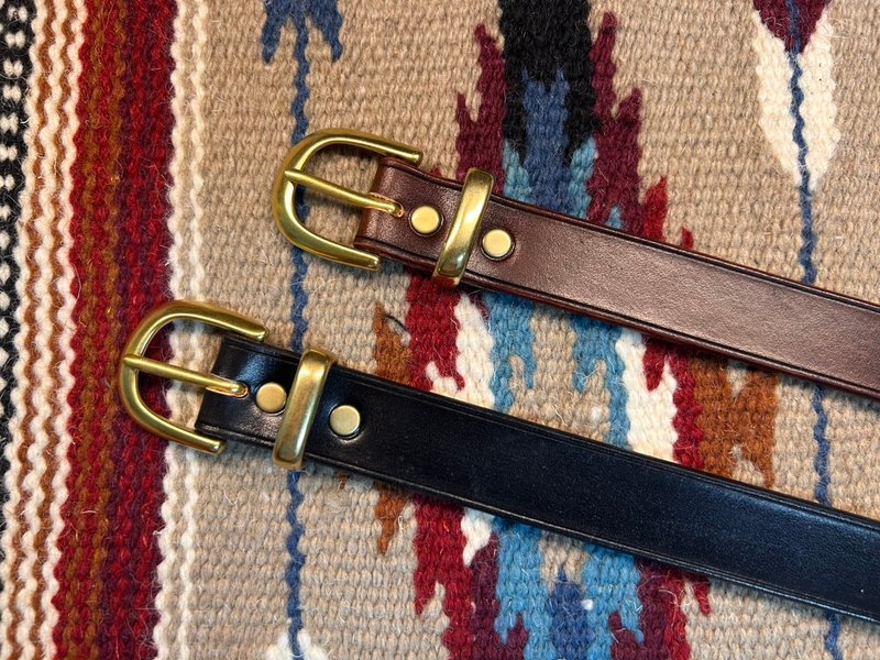 【山雨製作】 黃銅盾形皮帶 - 皮帶/腰帶 - 真皮 