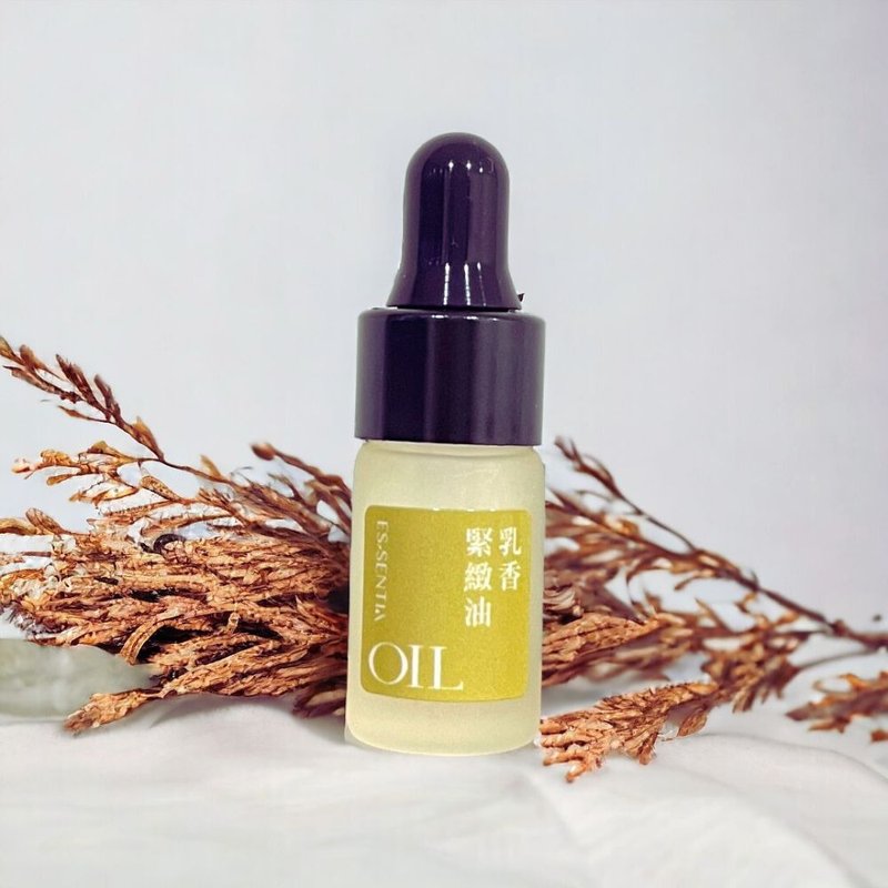 Frankincense Oil l Beauty Oil, Essential Oil for Face & Eyes, Cruelty-free - Essences & Ampoules - Concentrate & Extracts Transparent