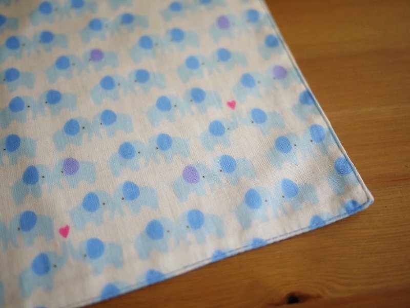 Limited order = Japanese double gauze handkerchief = baby elephant kiss = white - Handkerchiefs & Pocket Squares - Cotton & Hemp White