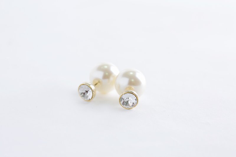 1 grain Swarovski & 16mm Pearl catch earrings crystal - Earrings & Clip-ons - Other Metals White