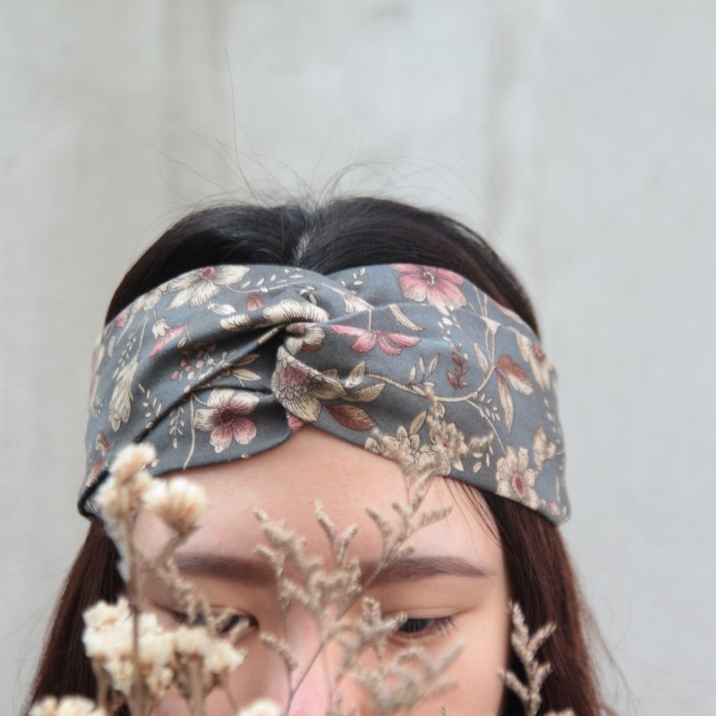 Fairy Tale Of Garden//cotton/Taiwan handmade crisscross elastic hairband - Hair Accessories - Cotton & Hemp Gray