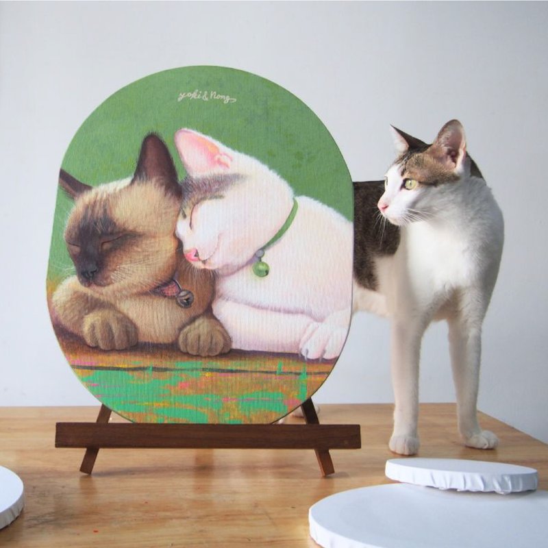Custom Pet Portraits on Small Cute Round Canvas Frame with Acrylic Paint - 似顏繪/客製畫 - 棉．麻 白色