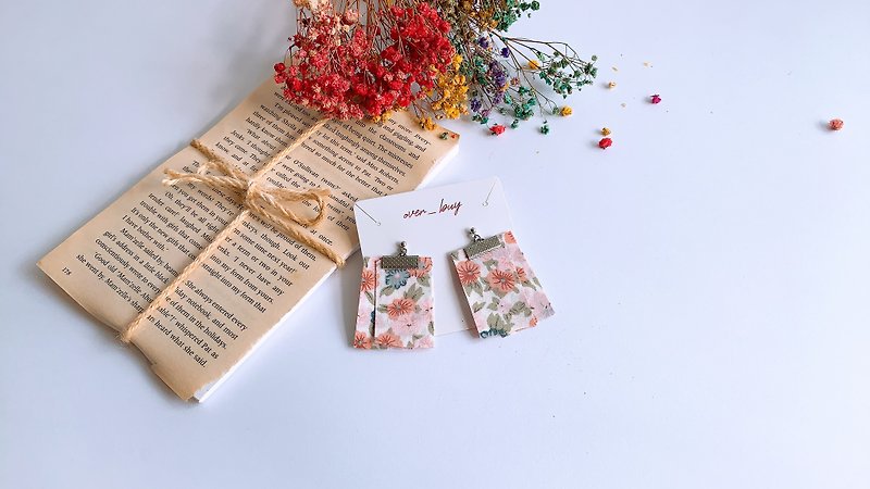 Birds and Flowers | Ribbon Earrings Clip-On Rose Romance - Earrings & Clip-ons - Other Materials White