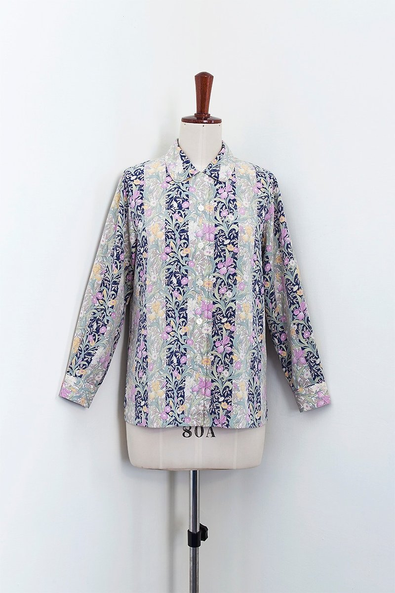 Banana Flyin vintage retro vintage long-sleeved floral shirt - Women's Tops - Other Materials 
