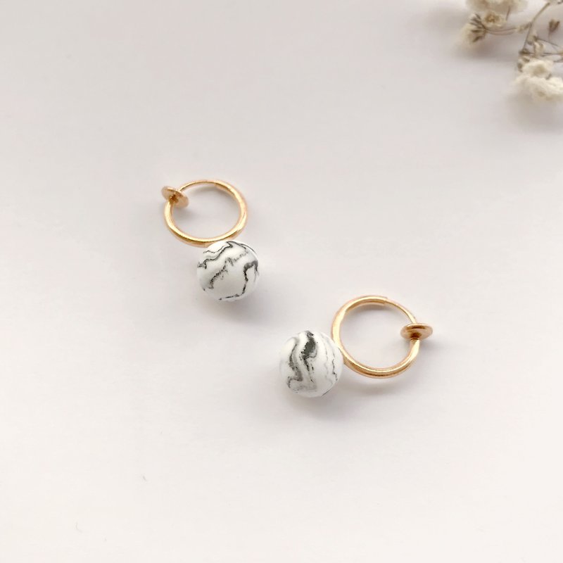 Gold frame rock ear clip handmade earrings - ต่างหู - ดินเหนียว ขาว