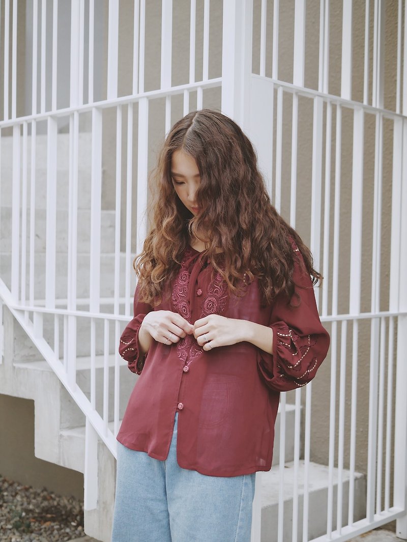 鹿兒島紫紅刺繡搖滾派對 古董絲感紡紗襯衫上衣oversize vintage - 女襯衫 - 聚酯纖維 紅色