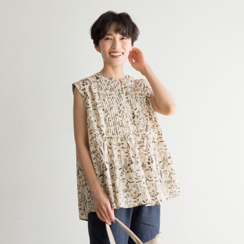 Eye-catching sleeveless pullover in pin-tucked cotton 240607-1 - เสื้อผู้หญิง - ผ้าฝ้าย/ผ้าลินิน 