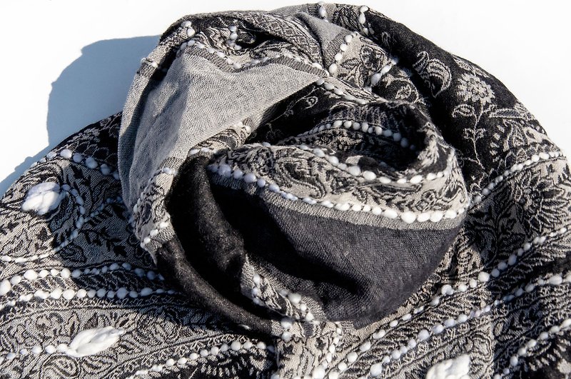 Cashmere/Boiled wool shawl/knitted scarf/embroidered scarf/cashmere shawl-flower - Knit Scarves & Wraps - Wool Black