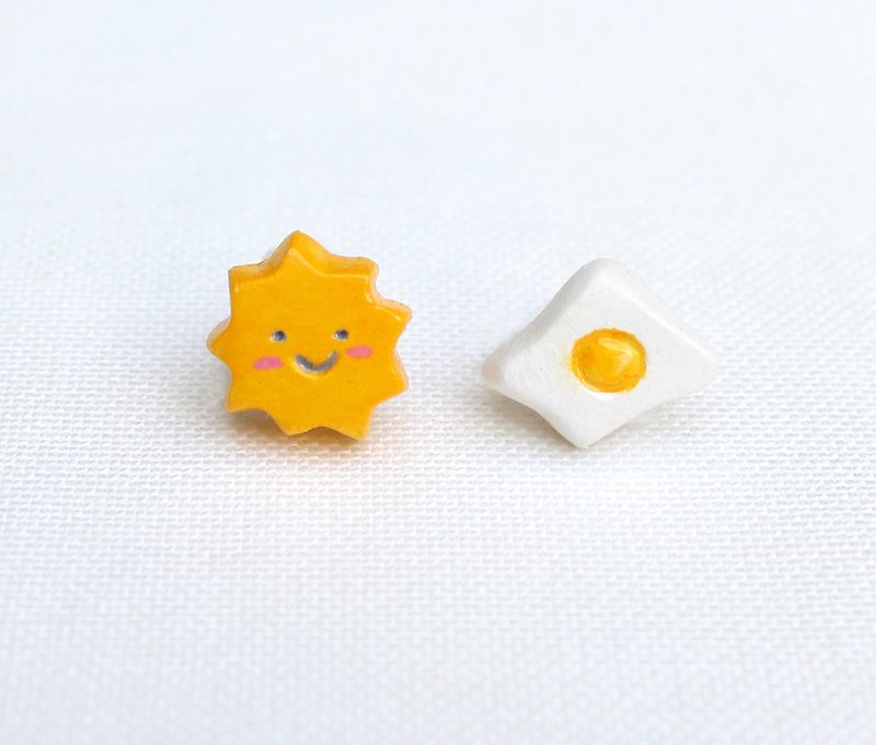 Sun + Poached egg earrings / a pair / can be changed ear clip - Earrings & Clip-ons - Clay Yellow