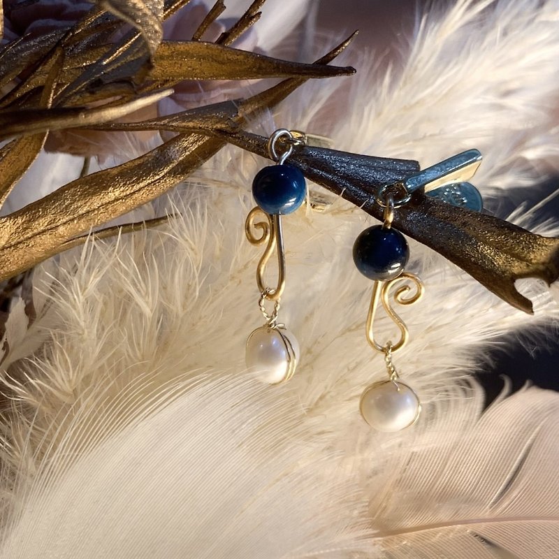 Clip On Earrings | Fanny | Pearl Collection - Earrings & Clip-ons - Copper & Brass Blue