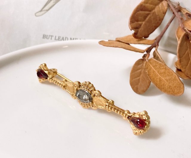 西洋アンティークジュエリー】1928年 ヴィクトリア朝レッド彫刻 ライン