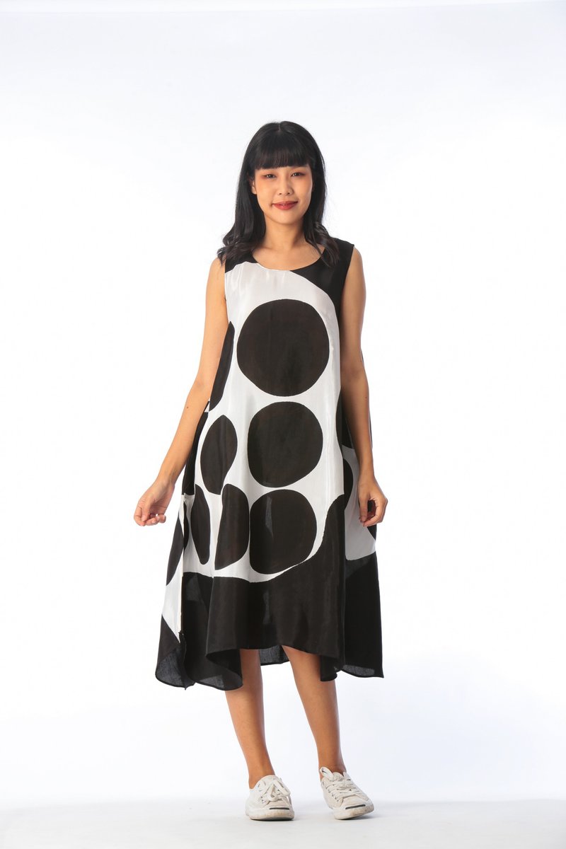 Dress Hand Paint Soft Cotton Silk for Yoga Vacation Holidays - 洋裝/連身裙 - 棉．麻 黑色
