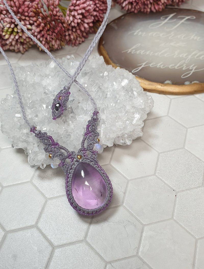 AM06 Amethyst macrame Necklace - Necklaces - Other Materials Purple