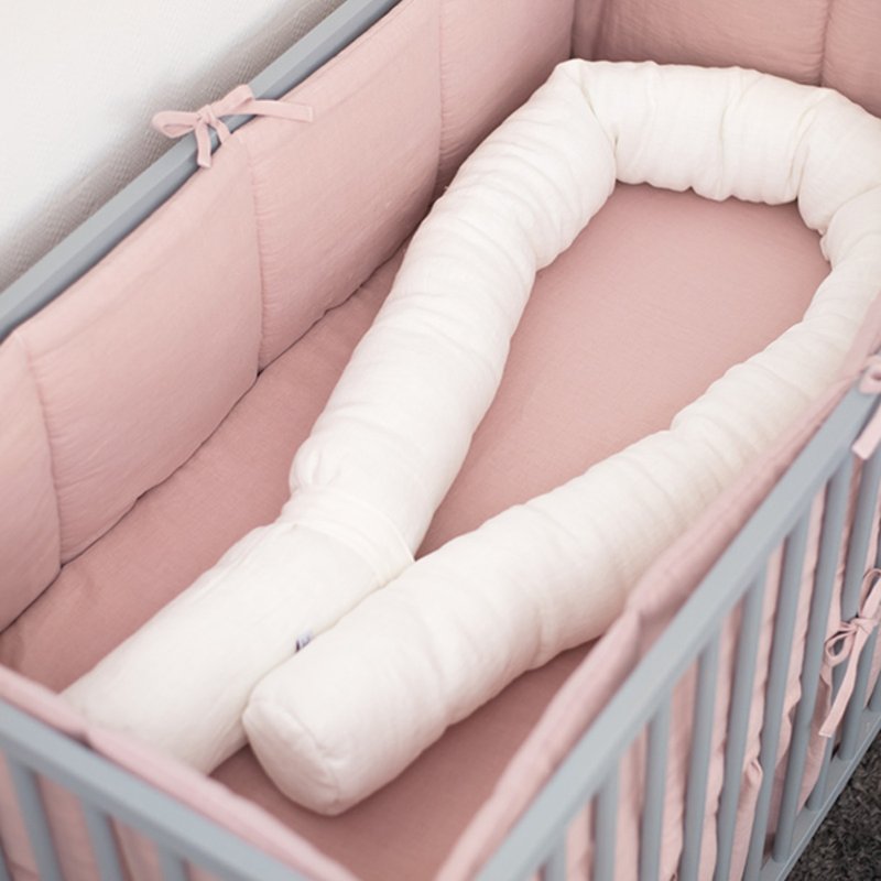 White oval flax (linen) bumper - baby cot bumper - snake bumper - ผ้าปูที่นอน - ลินิน ขาว