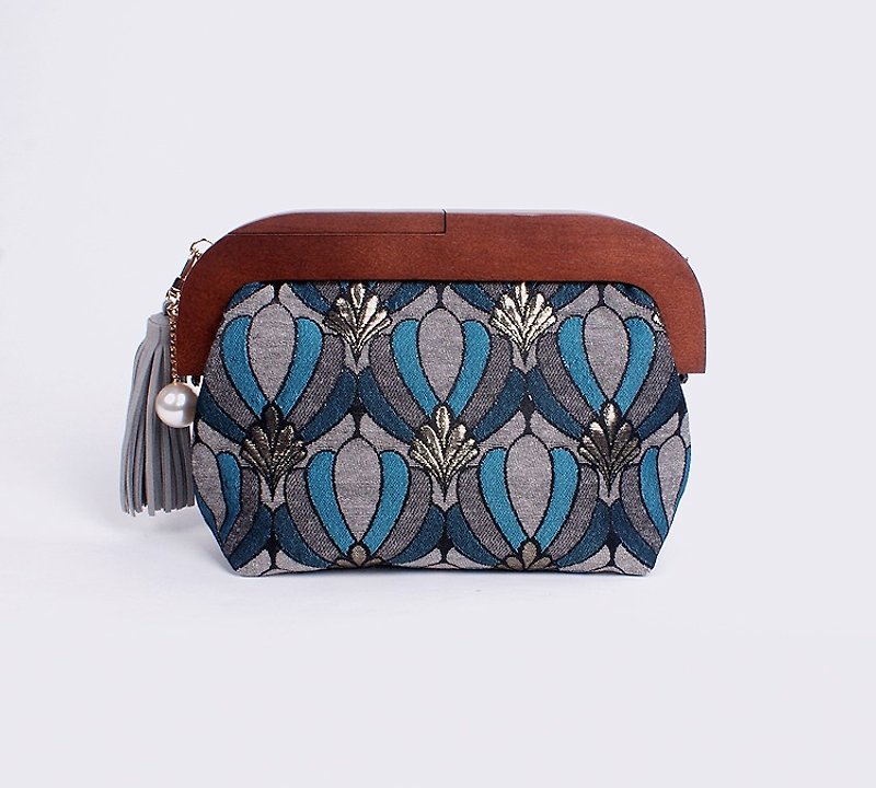 Queen Blue wood frame clutch pouch - 側背包/斜背包 - 木頭 藍色