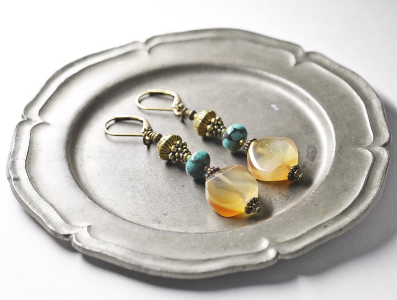 Carnelian and turquoise, lotus brass asymmetric earrings - ต่างหู - เครื่องเพชรพลอย สีส้ม