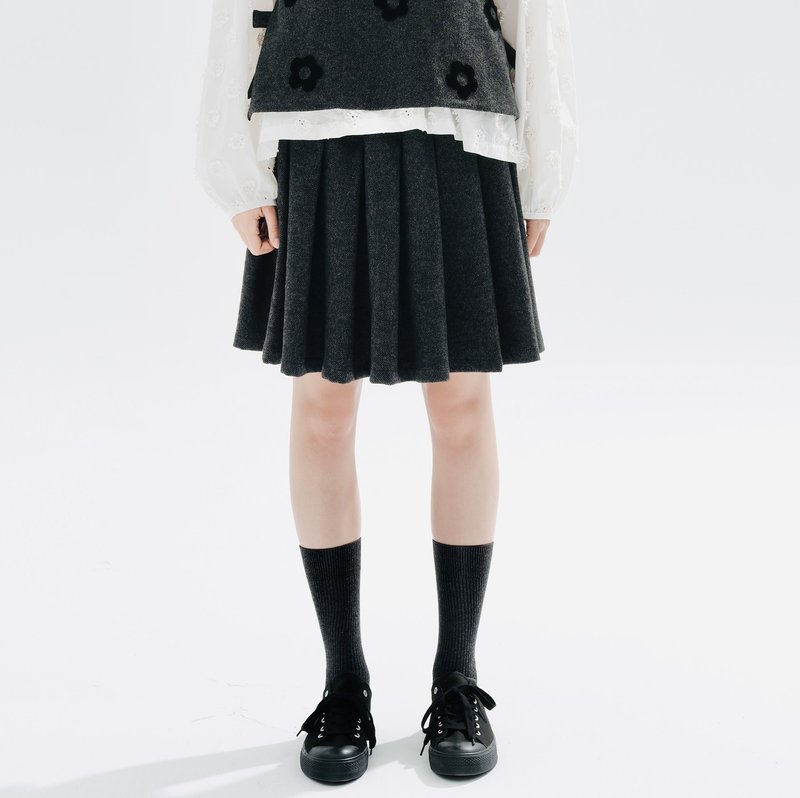 Mixed wool pleated skirt/short skirt - Skirts - Cotton & Hemp Black