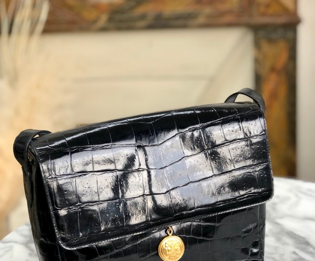 日本直送 名牌中古包 】 FENDI フェンディ ギリシャモチーフ クロコ型